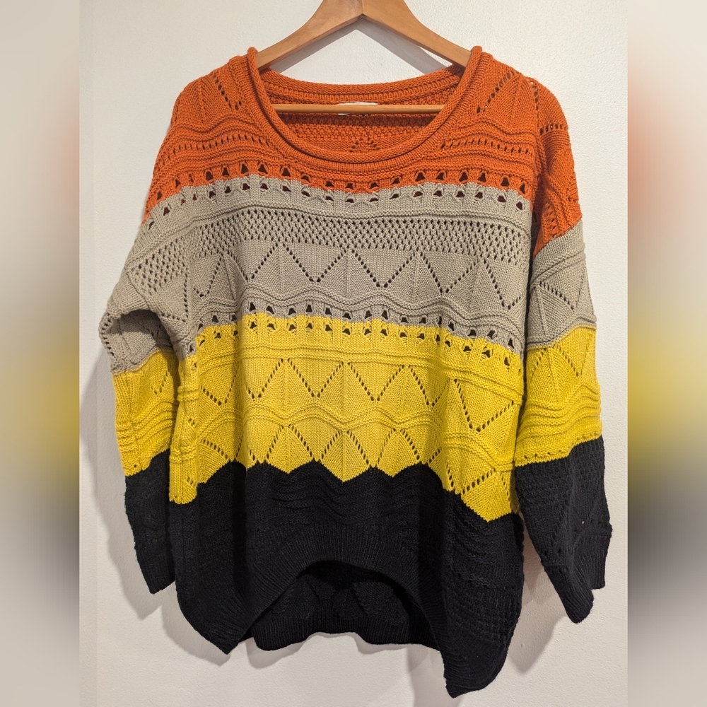Verty Women's Color Block Open Knit Design Crew Neck Sweater